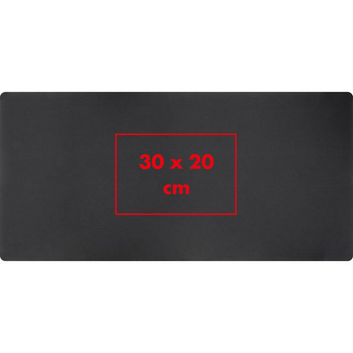 Alfombrilla de juego negra con base antideslizante.